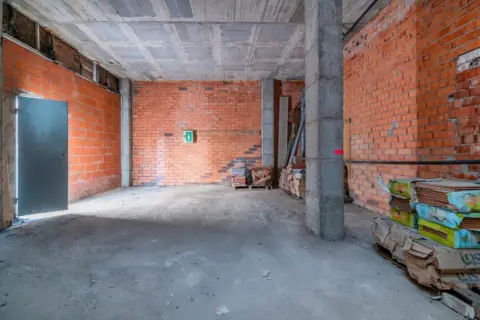 Local comercial en Bases de Manresa