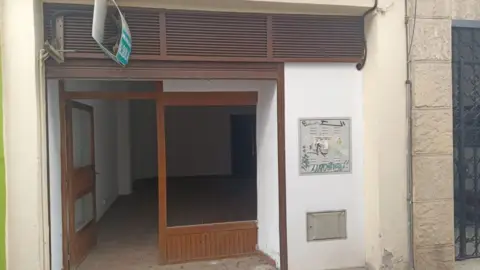 Local comercial en calle calle Burel,, nº 3
