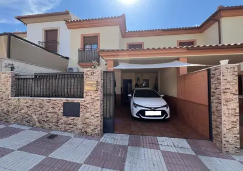 Chalet en La Victoria