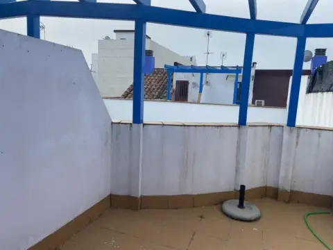 Dúplex en calle de Cartago