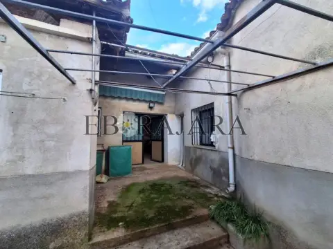 Chalet en calle de Hernán Cortés