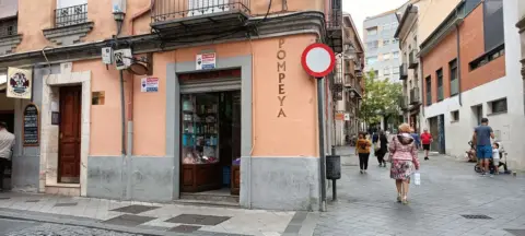Local comercial en calle del Conde Ansúrez, 11