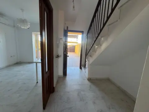 Casa adosada en Barrio Alto