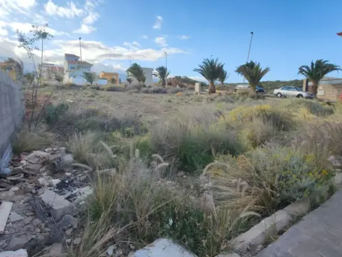 Terreno en calle Alcalde Ricardo Ponce Nuñ