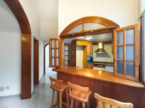 Casa rústica en Avenida de Venezuela