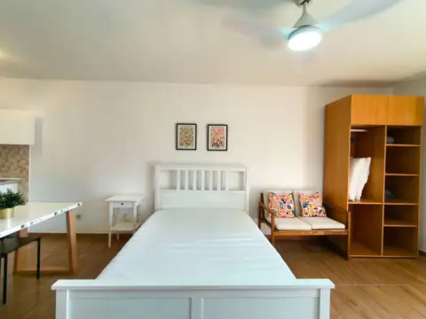 Estudio en calle de la Marina