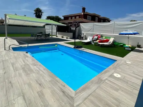 Chalet en calle Cerezo