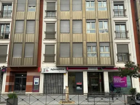 Piso en Plaza de los Jardines Don Diego