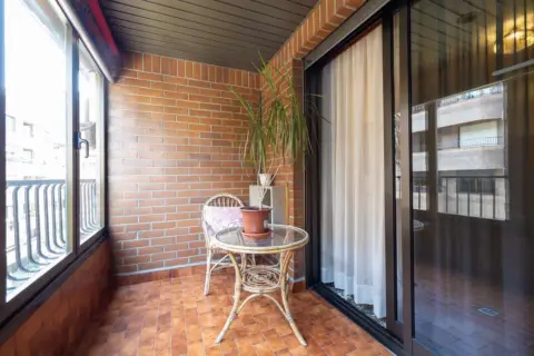 Piso en calle de Trajano, 5