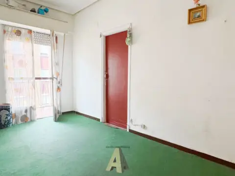 Piso en calle de Álvarez Taladriz, 4