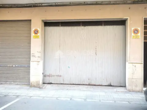 Local comercial en Maestro Ramis