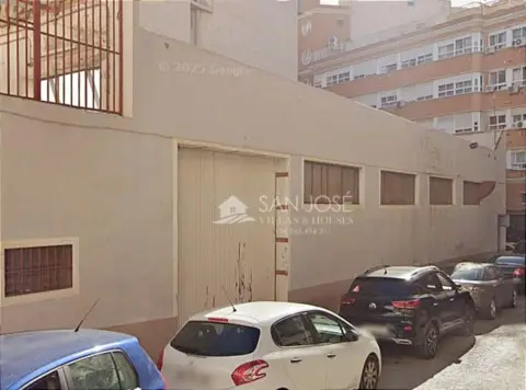 Nave industrial en Centro