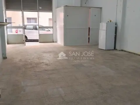 Local comercial en Centro