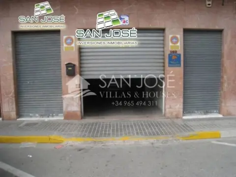 Local comercial en La Garroba
