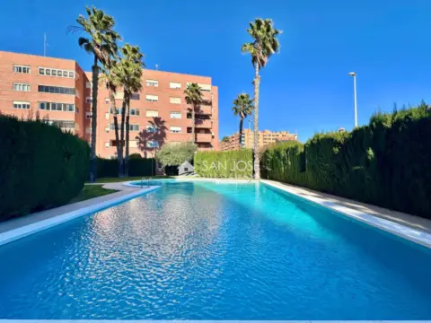 Piso en Avenida de la Universidad de Elche, 80
