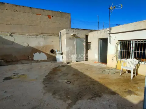Casa en La Coca - La Nía - Vistahermosa