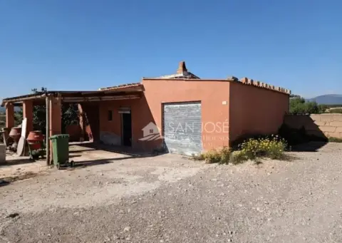Finca rústica en Horna Baja