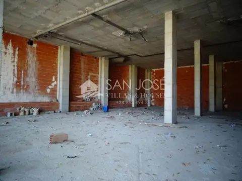 Local comercial en La Nía