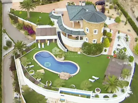 Chalet en Hondón de Las Nieves