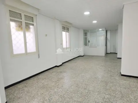 Local comercial en La Coca