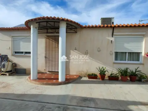 Chalet en Alcaná