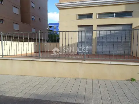 Local comercial en La Nía
