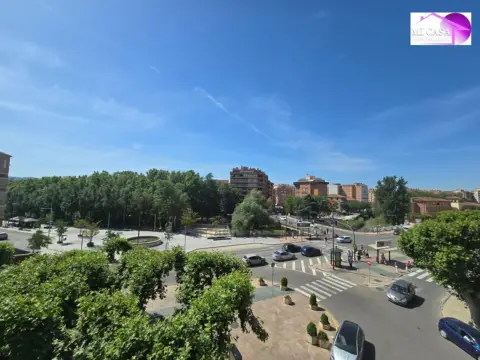 Piso en Paseo de las Cortes de Aragón, 3