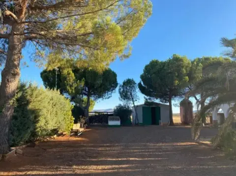 Chalet en Calzada de Calatrava