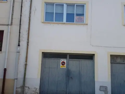 Casa pareada en calle de Arapiles, 8
