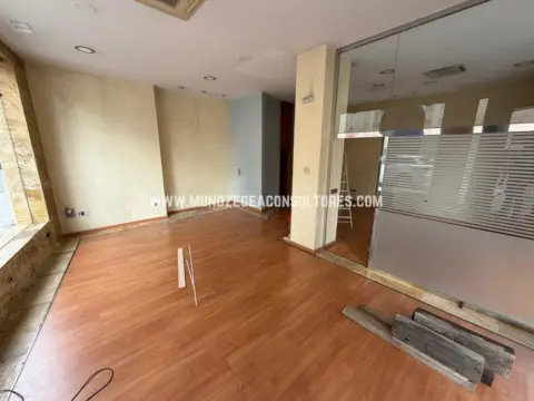 Local comercial en calle de Juan Jiménez Cuenca