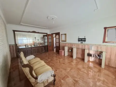 Casa pareada en Camino de la Almazara, 33