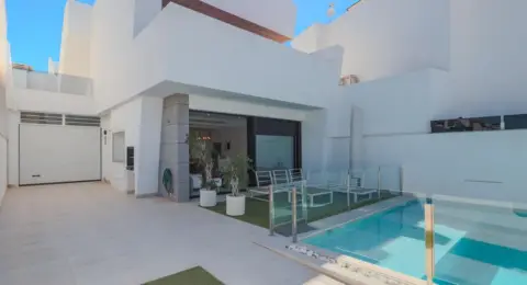 Chalet en Academia General del Aire