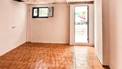 Local comercial en Carrer la Rábida, 39