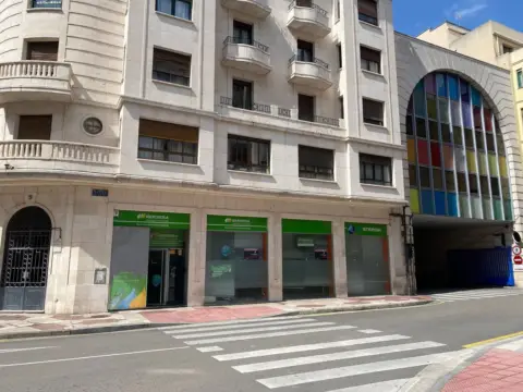 Commercial space in calle de Madrid