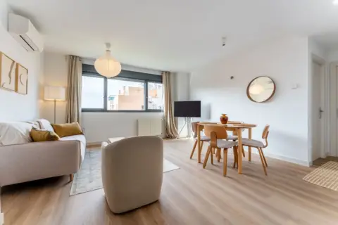 Piso en calle de Juan Gris, 26