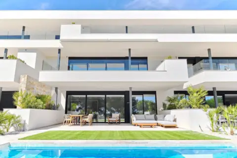 Apartamento en calle Las Colinas Golf,