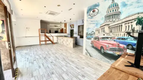 Local comercial en Arroyo de La Miel