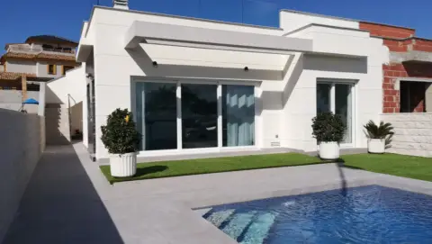 Chalet en Carrer del algarrobo, 7