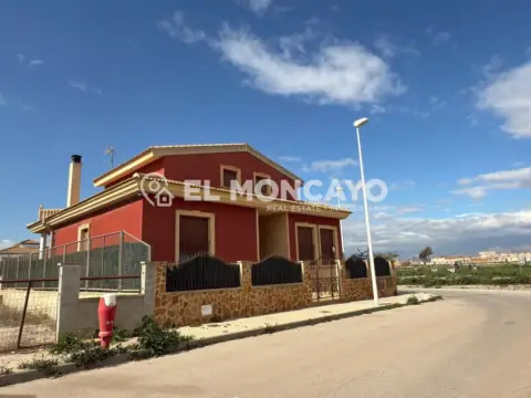Chalet en Carrer de las Palmas