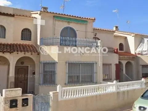 Casa adosada en Carrer de San Antón