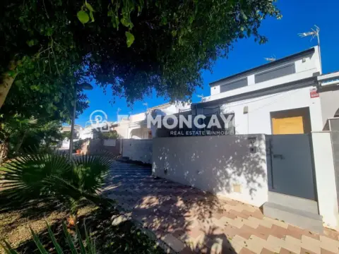 Casa adosada en Mil Palmeras