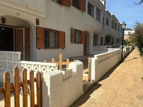 Casa adosada en Orihuela Costa