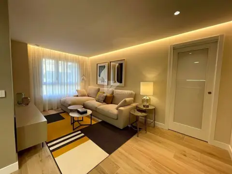 Apartamento en calle de Paulino Caballero
