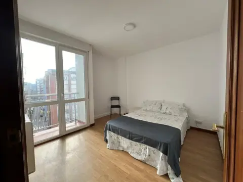 Piso en Numancia-San Fernando