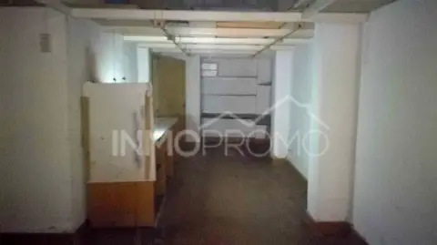 Local comercial en calle de la Bascula