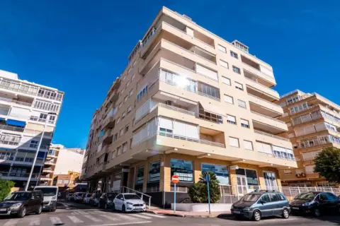 Apartment in Paseo Maritimo