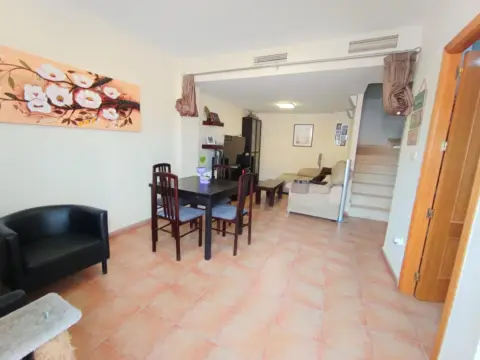 Casa adosada en La Molineta - La Barceloneta