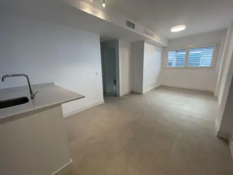 Piso en calle Estébanez Calderón