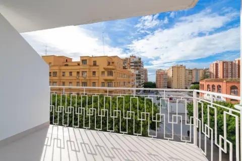 Piso en Paseo de Reding