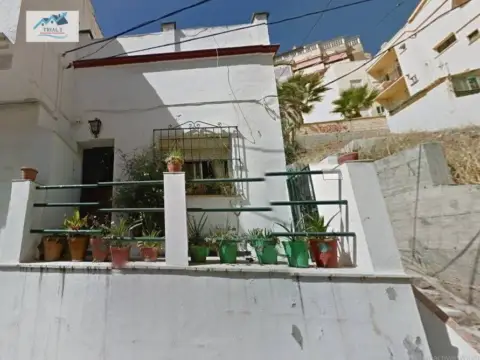 Casa en calle Gil Polo